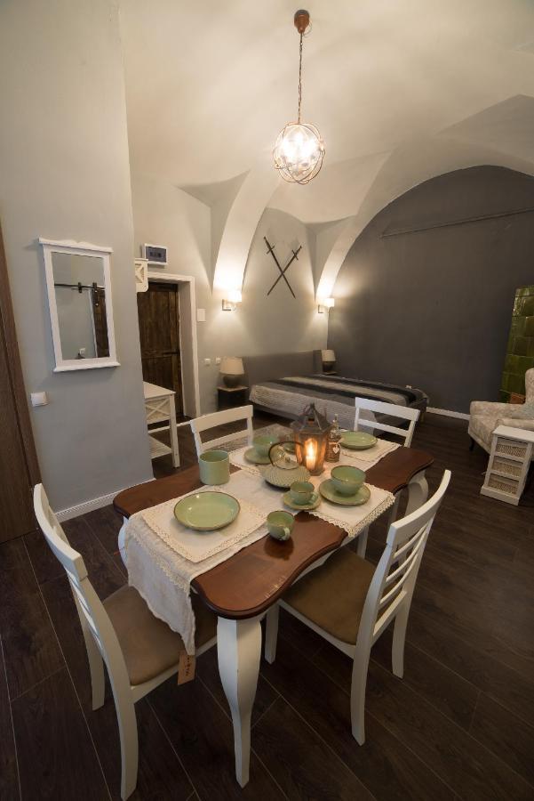 Ultra Central Medieval Apartment Cluj-Napoca Luaran gambar