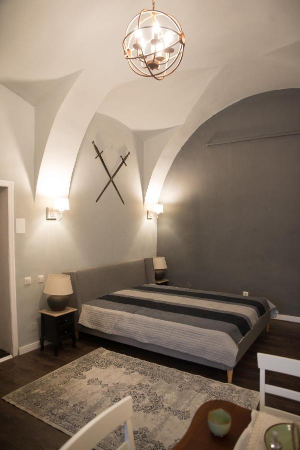 Ultra Central Medieval Apartment Cluj-Napoca Luaran gambar